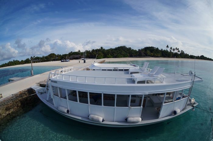 Stefan Andrews Maldives boat