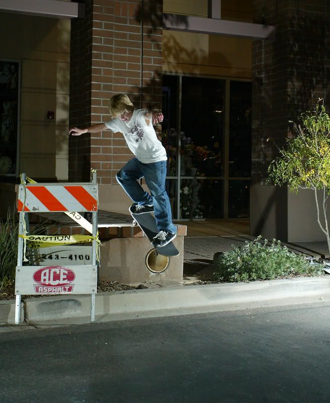 IMAGE: http://img.photobucket.com/albums/v709/goaliedude43/ADEC1220_edited-3-1.jpg