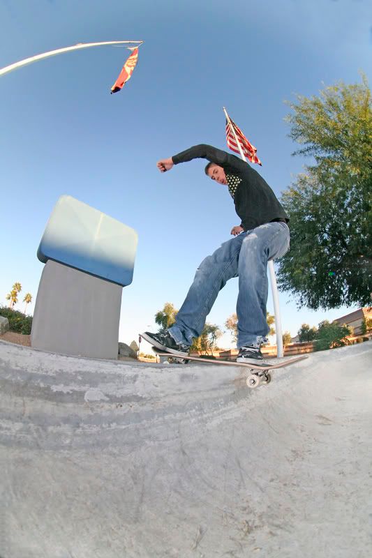 IMAGE: http://img.photobucket.com/albums/v709/goaliedude43/_MG_6653_edited-1.jpg