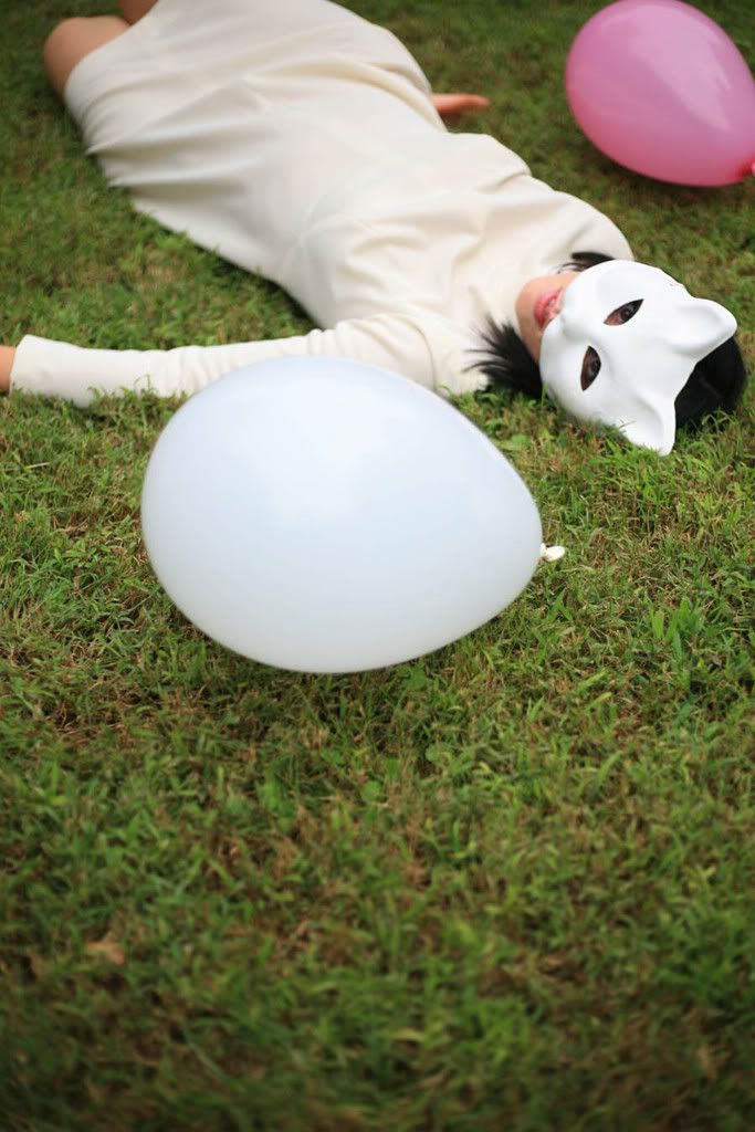 IMAGE: http://img.photobucket.com/albums/v709/lacoeur2/favorite-1.jpg