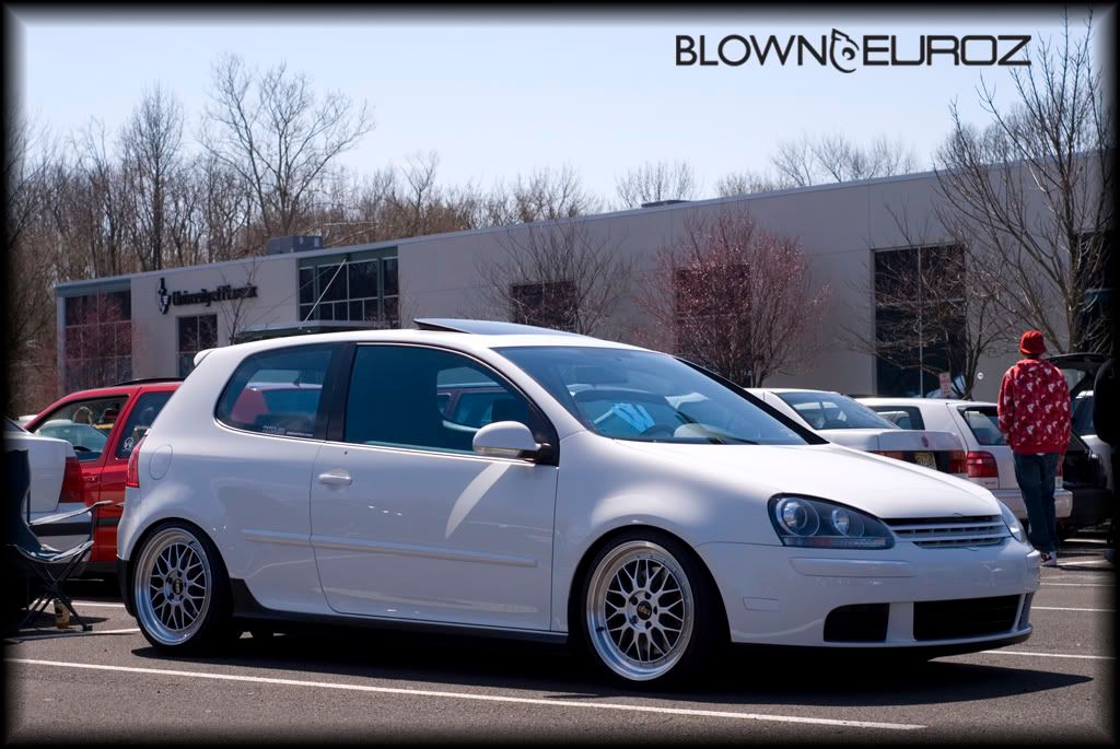 http://img.photobucket.com/albums/v71/VW2.0GTi/Show2.jpg?t=1206936607