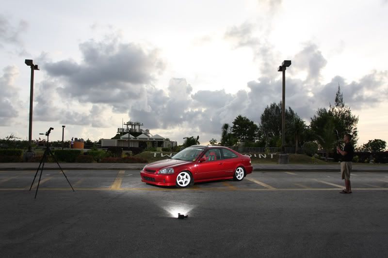 IMAGE: http://img.photobucket.com/albums/v712/SnlpeR2/Juans%20Civic/IMG_5360.jpg