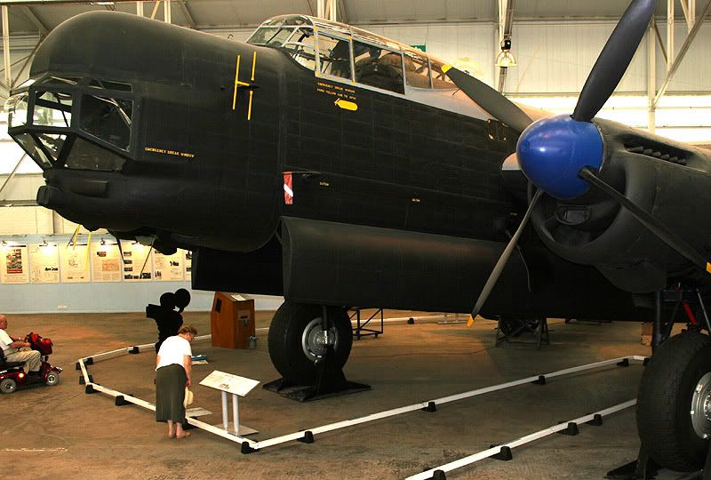 http://img.photobucket.com/albums/v714/Bruggen/CopyofCosford036.jpg