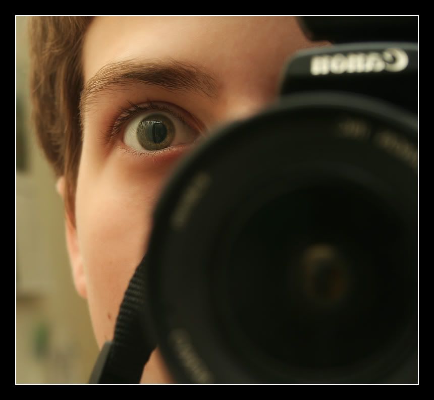 IMAGE: http://img.photobucket.com/albums/v715/kninja0/Lasers/XT%20Camera/mee.jpg