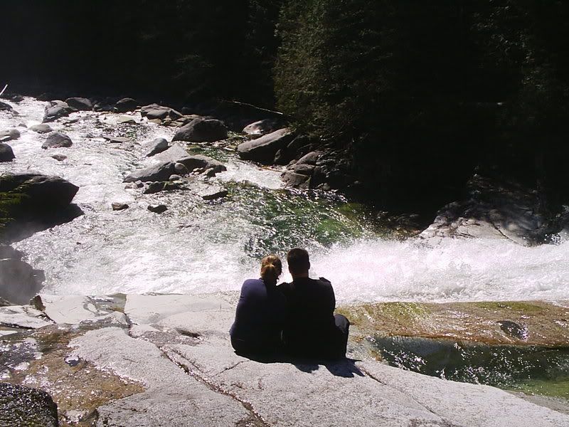 [http://img.photobucket.com/albums/v719/romjae/LowerFalls-JoshandBecky4.jpg]