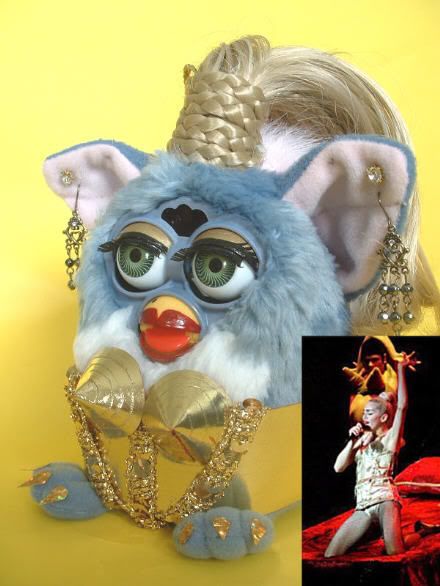 Madonna_and_Madonna_yellow.jpg