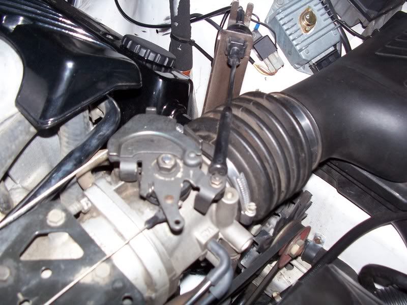 Picture of cruise cable on VN 5.0lt Just Commodores