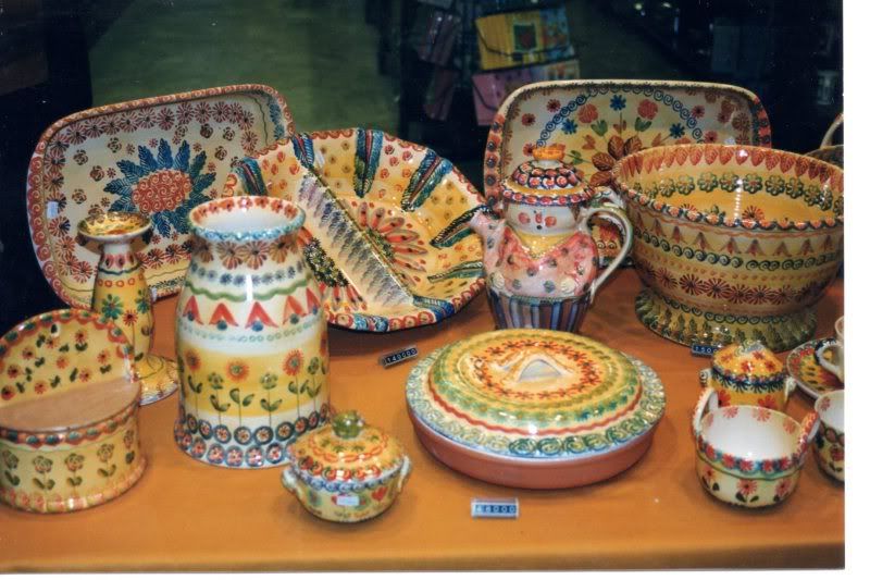 http://img.photobucket.com/albums/v722/ossobuco/ceramicdishes172.jpg?t=1290281814