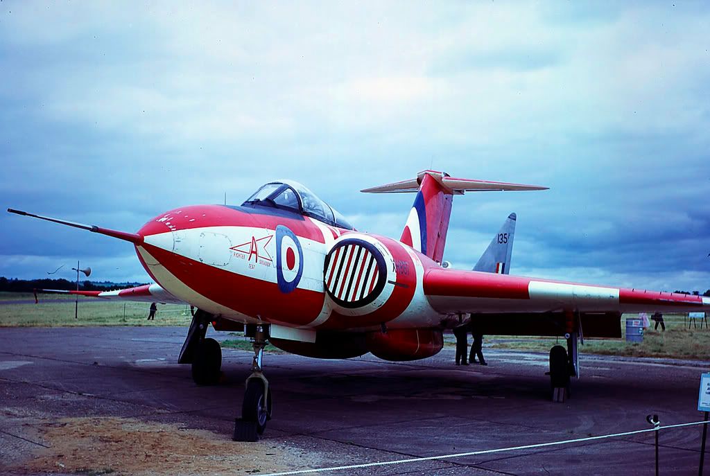 http://img.photobucket.com/albums/v724/Merlin70/Early%20Duxford/DXJul75JavelinXH897.jpg