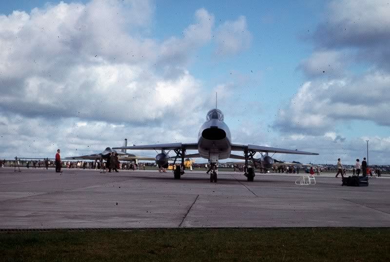 http://img.photobucket.com/albums/v724/Merlin70/St%20Mawgan/StMawgan1965F100.jpg