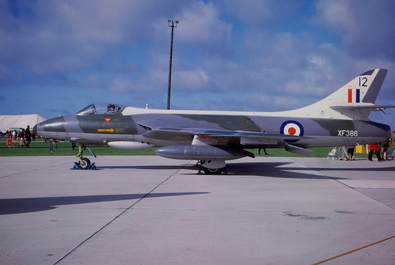 http://img.photobucket.com/albums/v724/Merlin70/St%20Mawgan/StMawgan1965HunterXF386.jpg