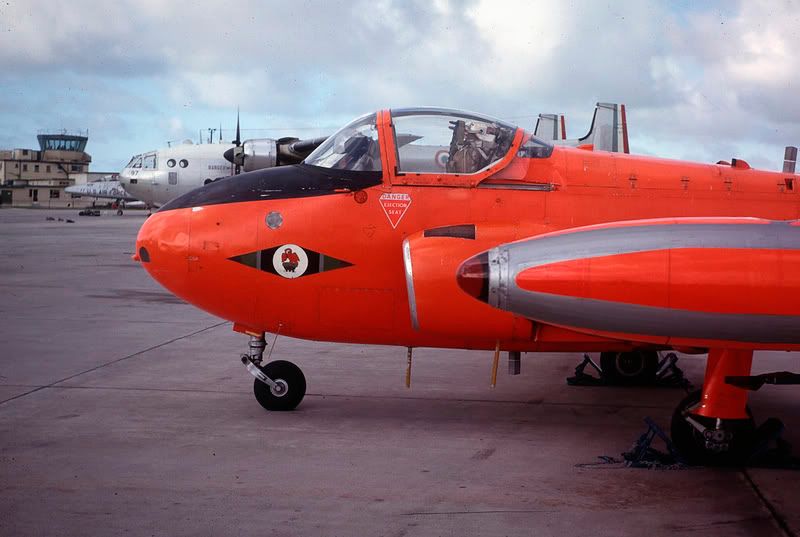 http://img.photobucket.com/albums/v724/Merlin70/St%20Mawgan/StMawgan1965JetProvost.jpg