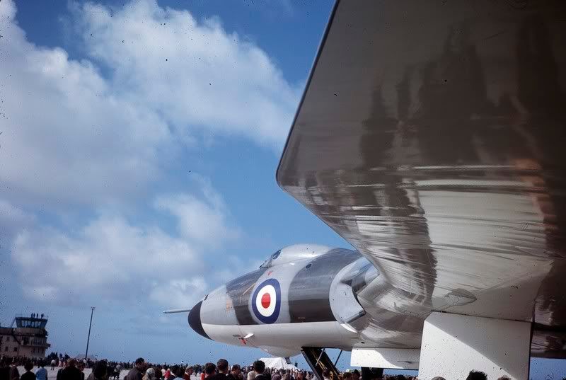 http://img.photobucket.com/albums/v724/Merlin70/St%20Mawgan/StMawgan1965Vulcan.jpg