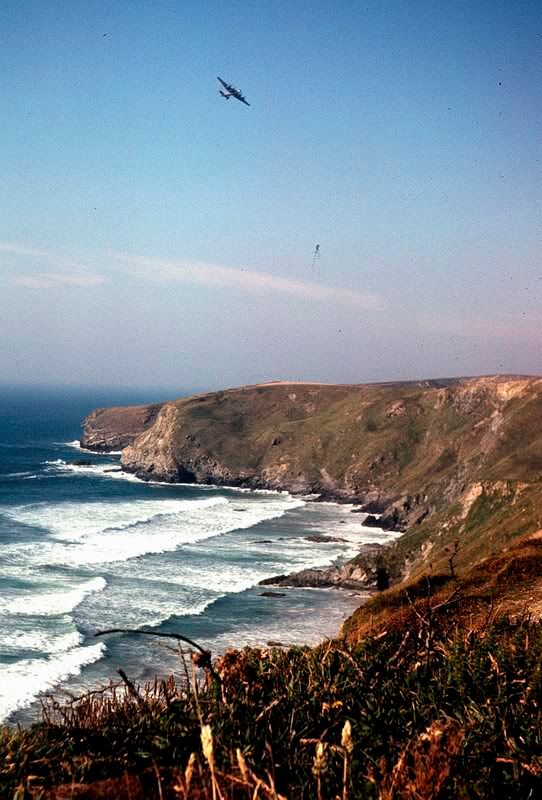 http://img.photobucket.com/albums/v724/Merlin70/St%20Mawgan/StMawganOct1965Shackleton.jpg