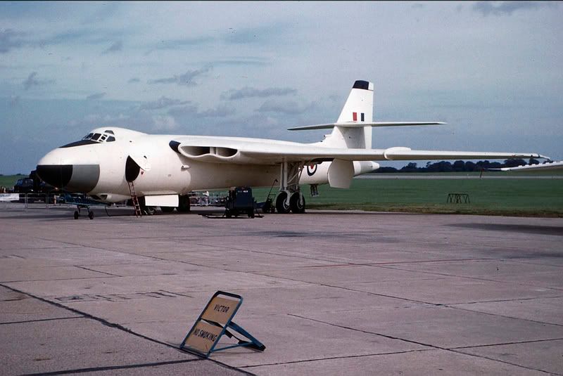 http://img.photobucket.com/albums/v724/Merlin70/St%20Mawgan/Valiant.jpg