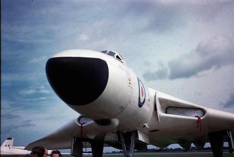 http://img.photobucket.com/albums/v724/Merlin70/St%20Mawgan/Vulcan.jpg