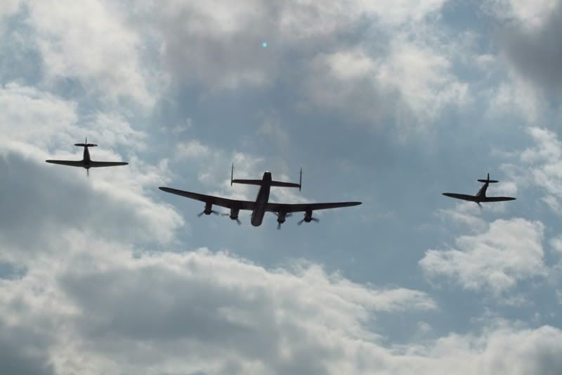 http://img.photobucket.com/albums/v726/Stewart1a/Clacton%202008/BBMF3.jpg