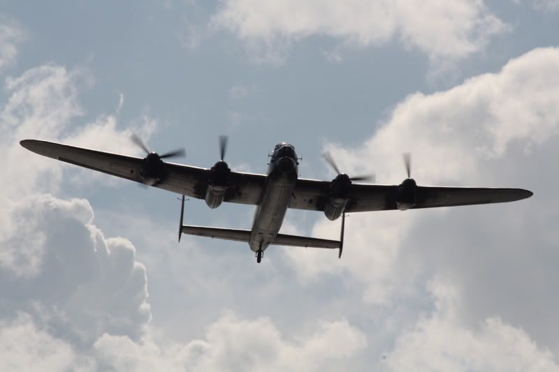 http://img.photobucket.com/albums/v726/Stewart1a/Clacton%202008/LANC6.jpg