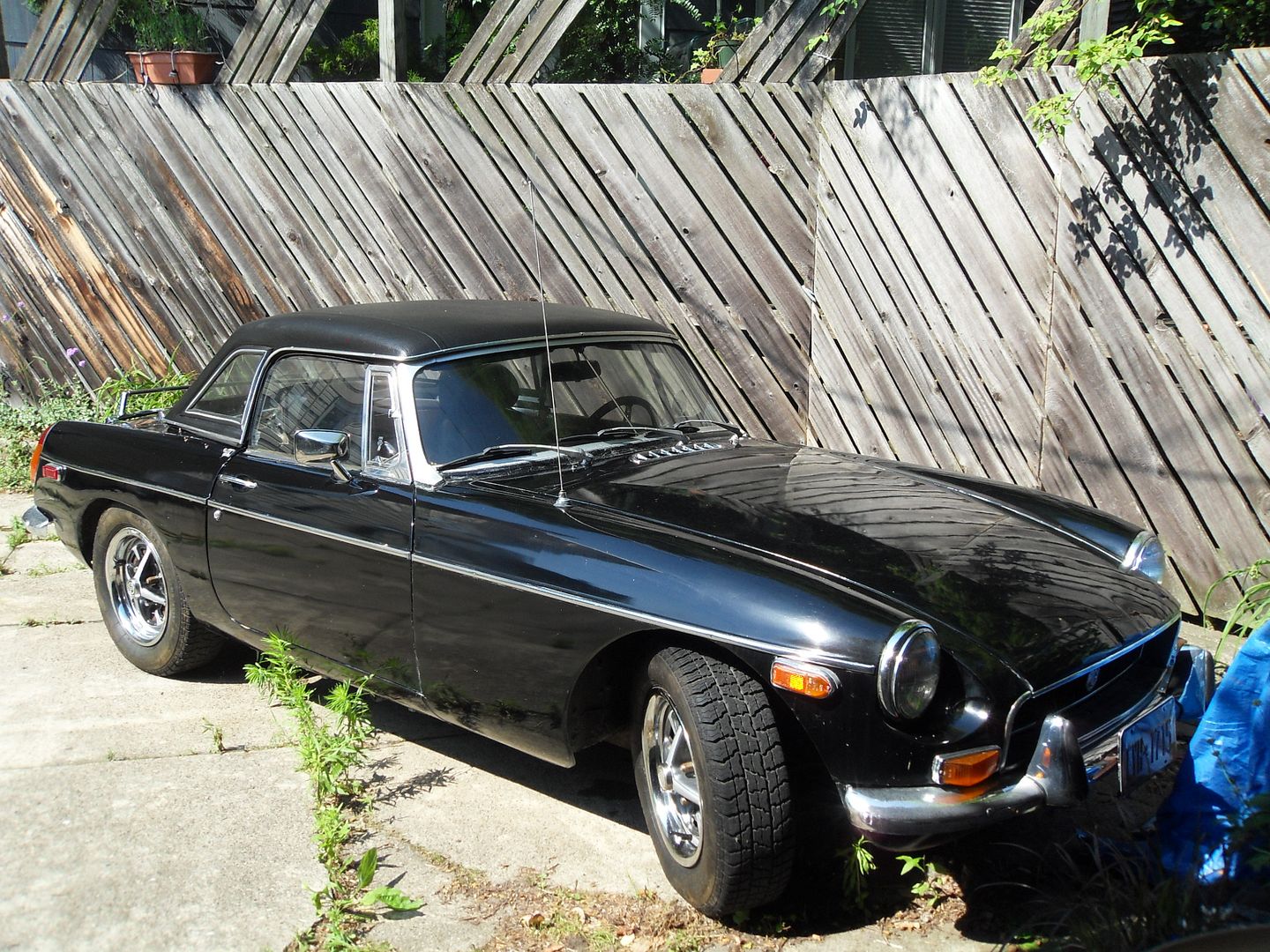 http://img.photobucket.com/albums/v727/Coldaccord/1971%20MGB/SDC13682.jpg