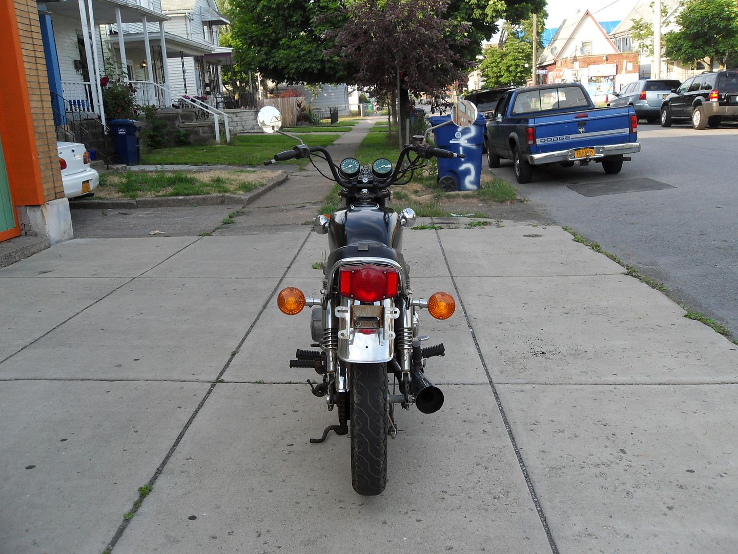 http://img.photobucket.com/albums/v727/Coldaccord/76%20cb550/SDC13666.jpg