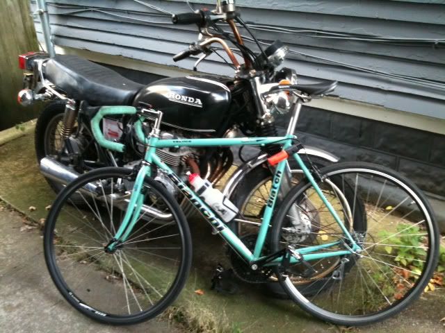 http://img.photobucket.com/albums/v727/Coldaccord/bianchi.jpg