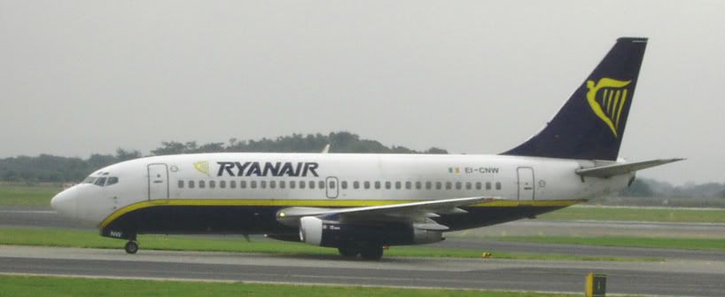 http://img.photobucket.com/albums/v728/Humberside/Manchester%20Airport%20July%202005/Edit-EI-CNWRyanairB737-230ADV.jpg
