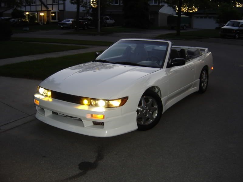 http://img.photobucket.com/albums/v729/Silvia_Drift/240sx%20Convertible/DSC01926-1.jpg