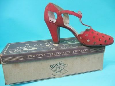 IMG_6965vintage40sdancingshoes.jpg