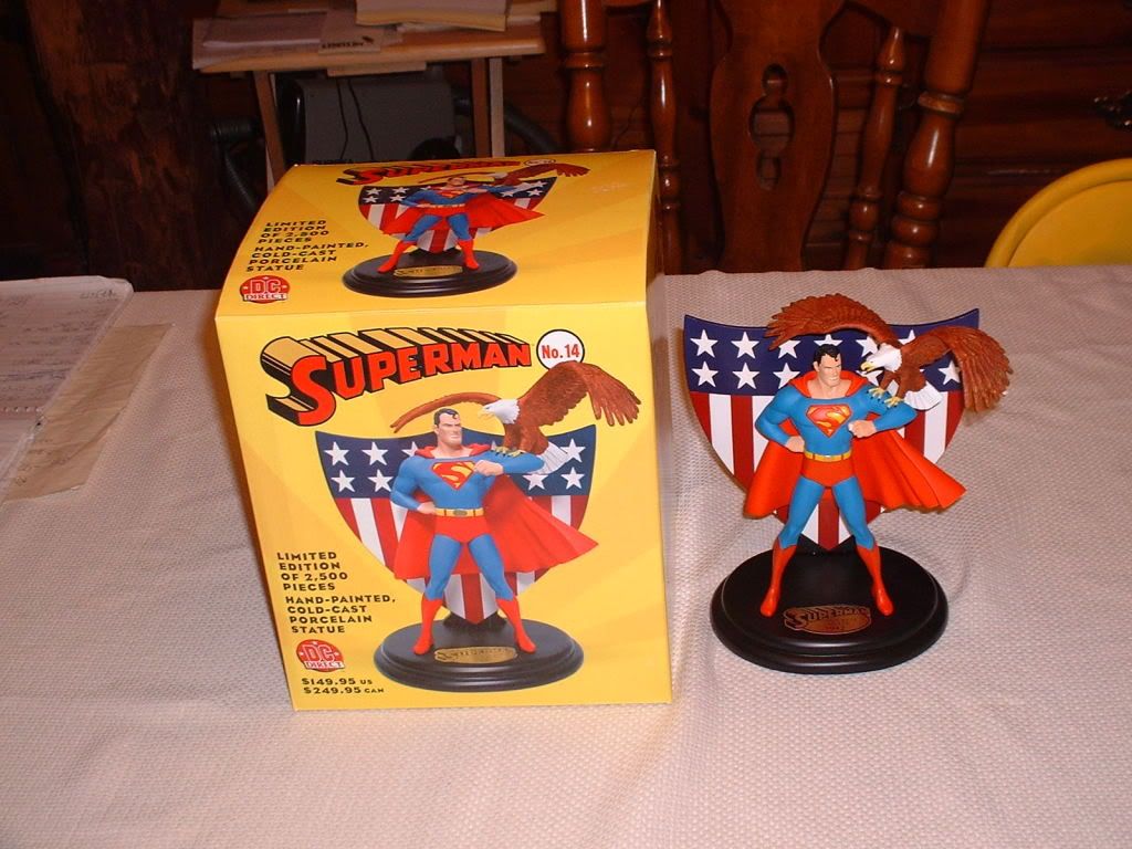 SupermanstatuefromNOD001.jpg