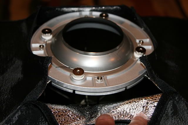 IMAGE: http://img.photobucket.com/albums/v732/Keithcpd/Softbox/IMG_9511.jpg