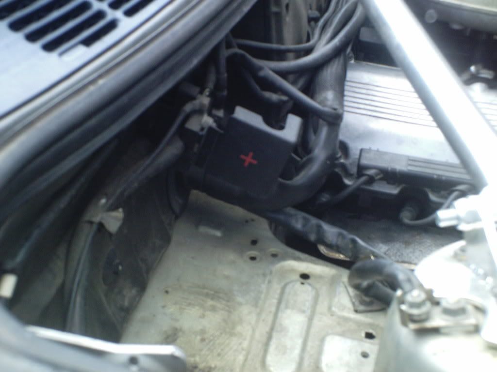 Do you have an e30 with the battery in the trunk?