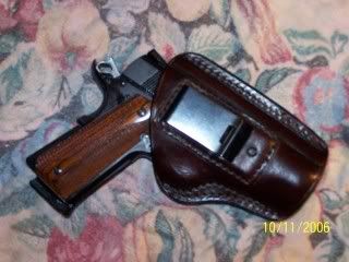 1911holsterandclip.jpg