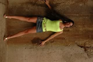 http://img.photobucket.com/albums/v738/tanbeechbabe/GinaBob1059copy.jpg