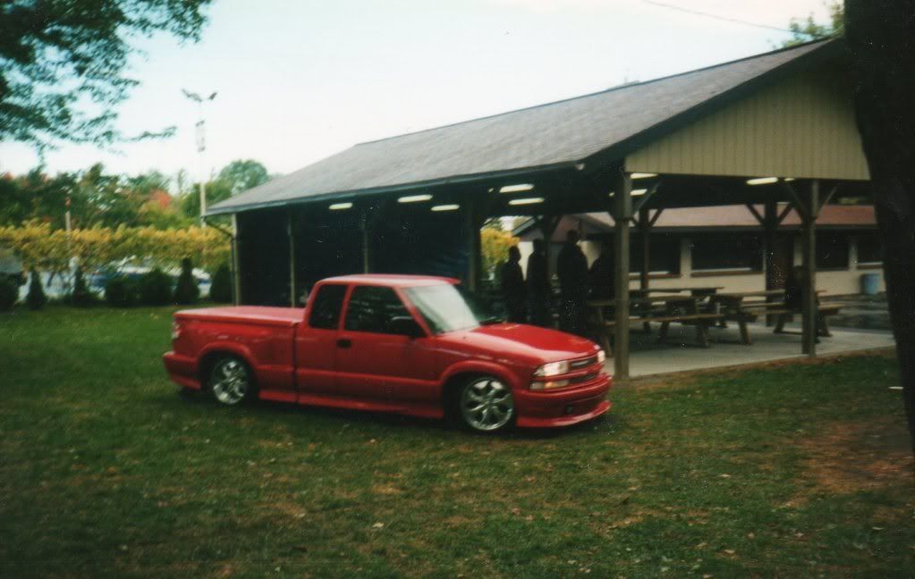 http://img.photobucket.com/albums/v739/97cavy/Old%20albany%20car%20show/img026.jpg