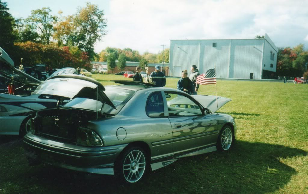 http://img.photobucket.com/albums/v739/97cavy/Old%20albany%20car%20show/img039.jpg