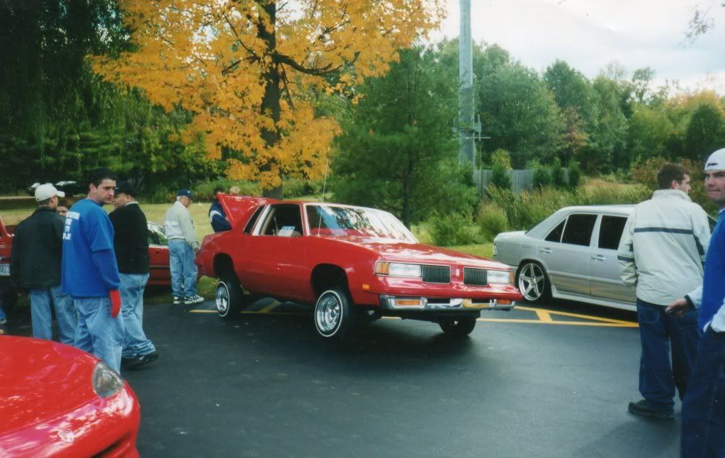 http://img.photobucket.com/albums/v739/97cavy/Old%20albany%20car%20show/img043.jpg