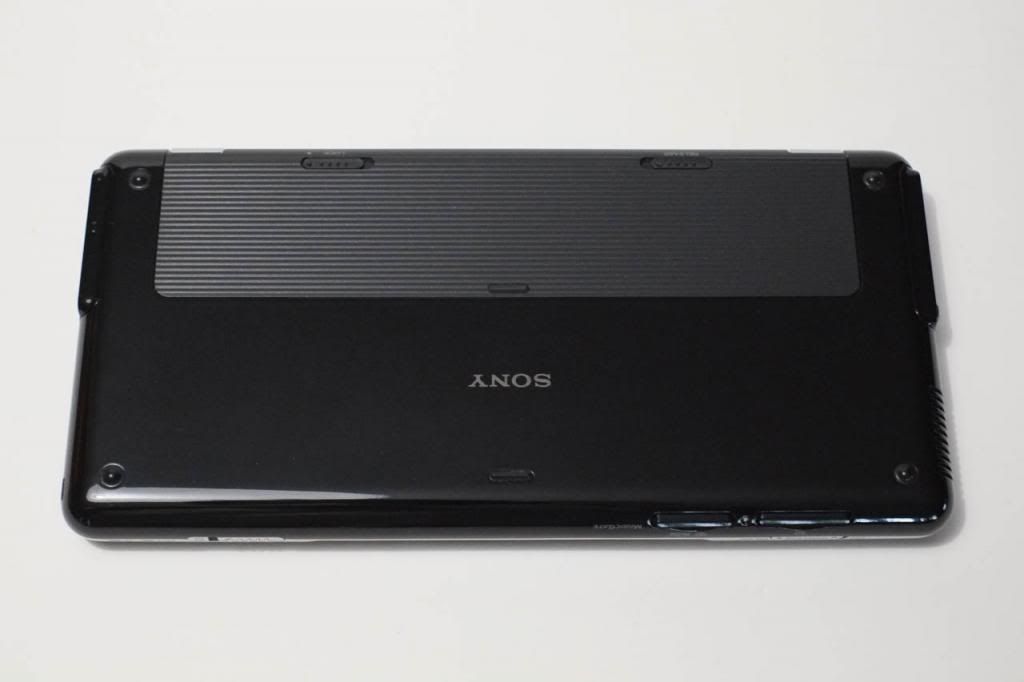 Edwood_SonyVaioVGN-P530N_05_zps89be8415.jpg
