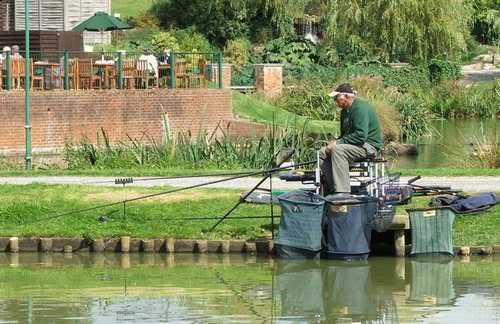 W11-2.jpg Trevor down the edge on peg 16. picture by pnm123