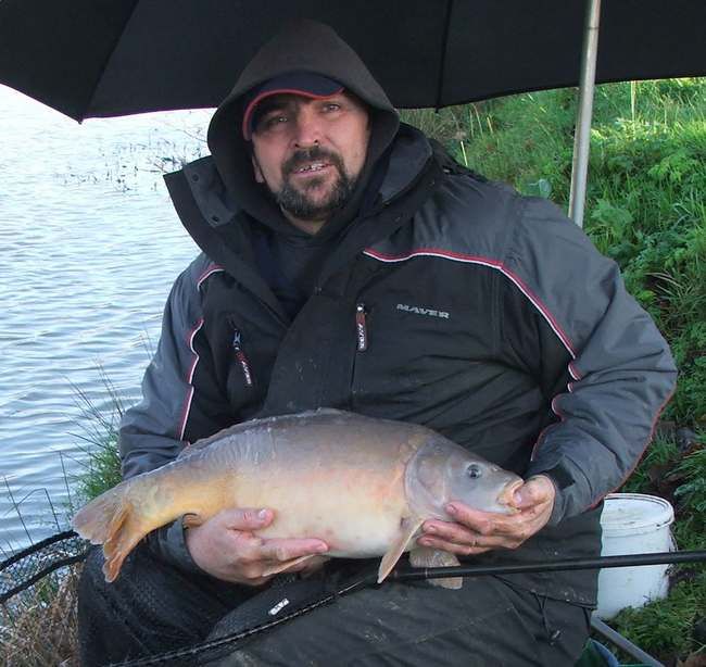 A9-12.jpg A nice chunky Carp for Bill. picture by pnm123