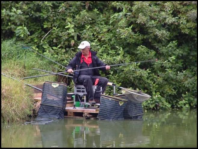 a12-2.jpg Peter on peg 8. picture by pnm123