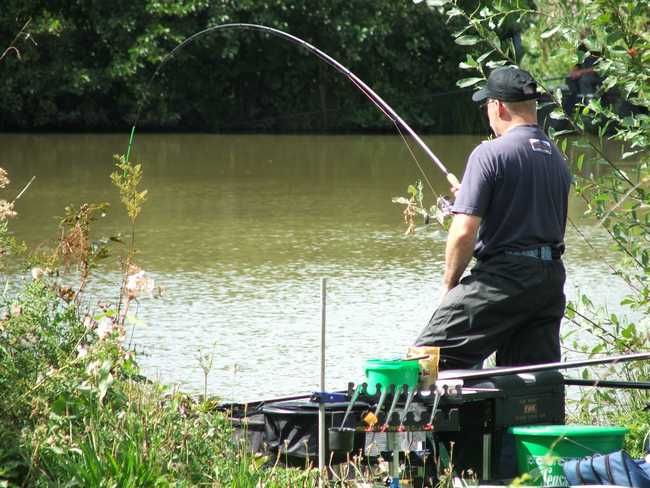 a13-8.jpg Clive with a Carp on the lead. picture by pnm123
