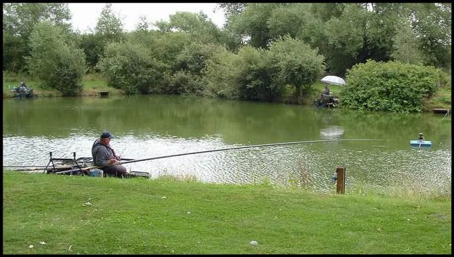 a14-2.jpg Nick fishing long on peg 36. picture by pnm123