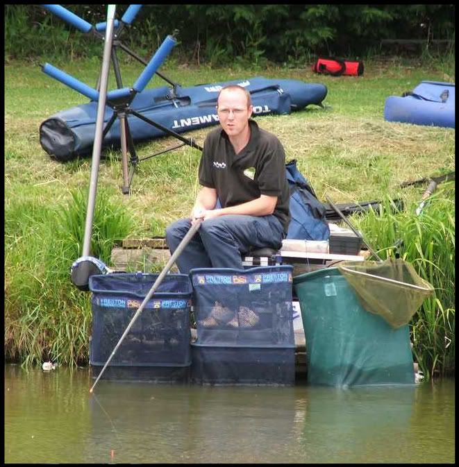 A24-1.jpg Simon struggles on peg 35. picture by pnm123