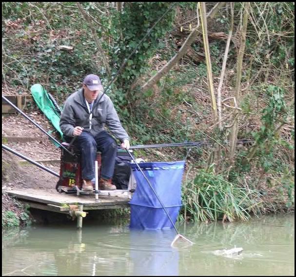 w8-2.jpg Vince nets his 3rd Carp. picture by pnm123