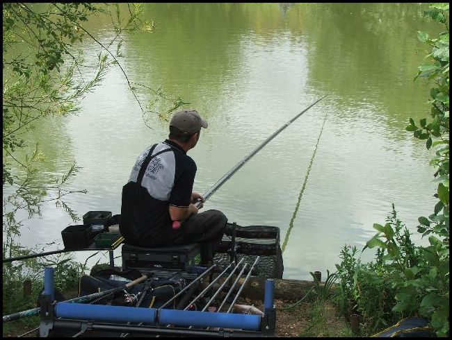 Vic gets his head down on peg 17