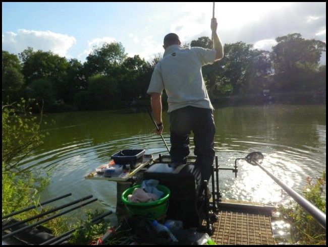 Simpsplaying.jpg Simon plays a carp