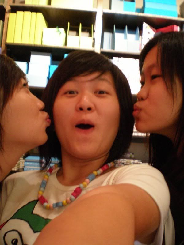 Photo Sharing and Video Hosting at Photobucket