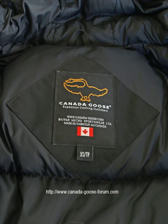 how to tell the difference between a real and fake canada goose jacket