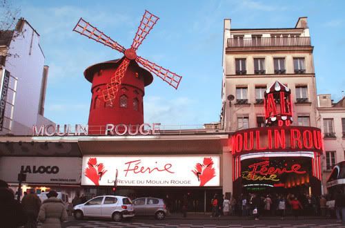 moulin_rouge_shopped_1.jpg