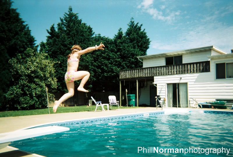 IMAGE: http://img.photobucket.com/albums/v81/M3ACCORD/tayjump.jpg